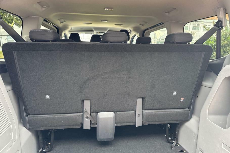 Ford Transit Custom 340 Limited L1 Swb 9 Seat Minibus Fwd 2.5 Phe Blue #4