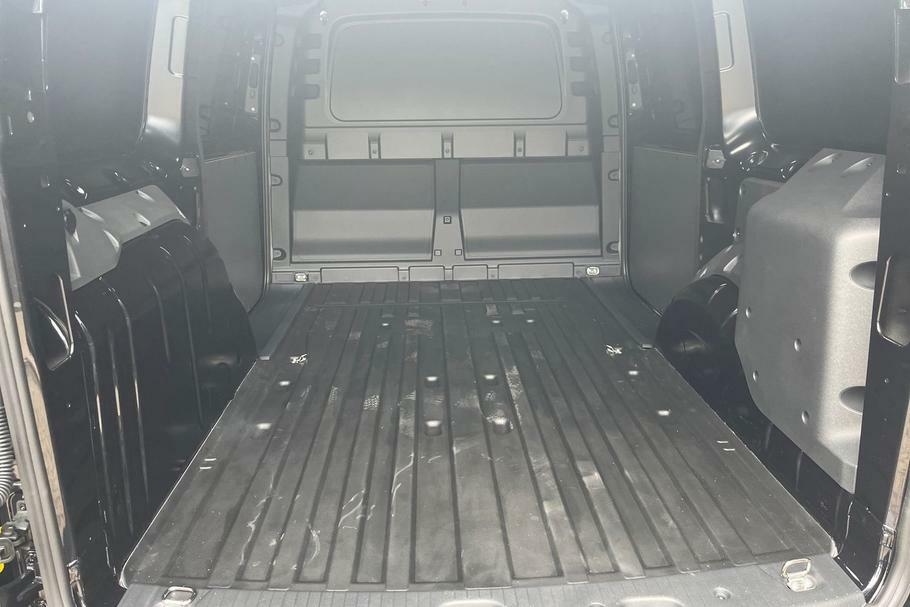 Ford Transit Connect 250 L2 1.5 Ecoboost Phev 150 Limited Black #4
