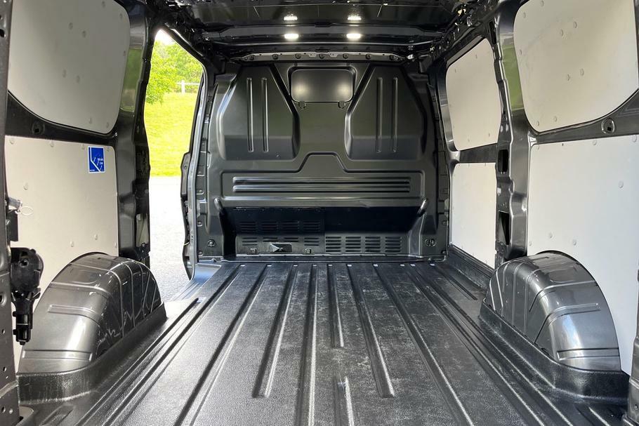 Ford Transit Custom 280 Limited L1 Swb Fwd 2.0 Ecoblue 136Ps Low Roof  #6