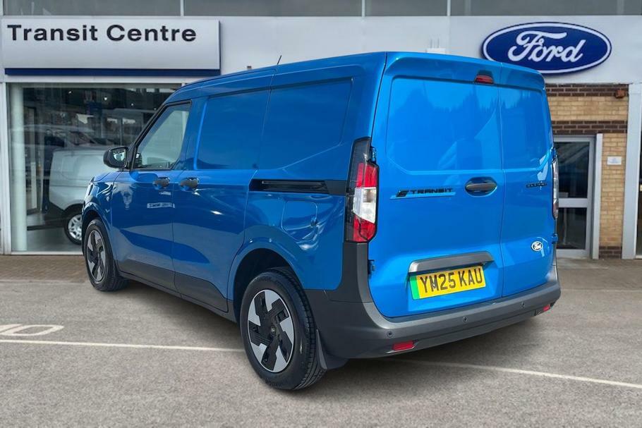 Ford Transit Courier Trend 100Kw 43Kwh Blue #2
