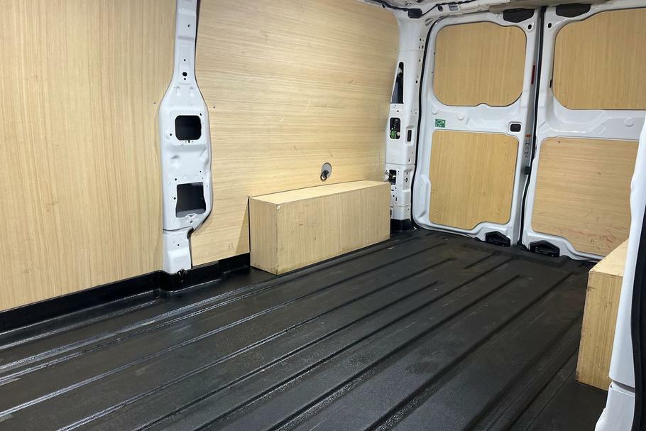 Ford Transit Custom 320 L2 Fwd 2.0 Ecoblue 136Ps H1 Limited White #4