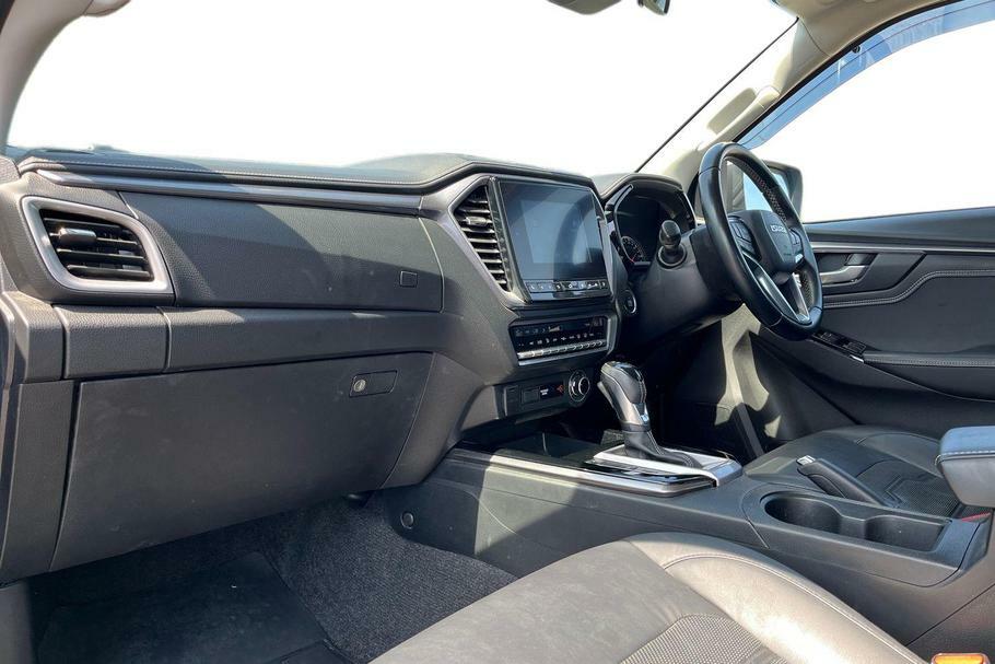 Isuzu D-Max Dl40 1.9 Dl40 4X4 Double Cab Pick Up Black #3