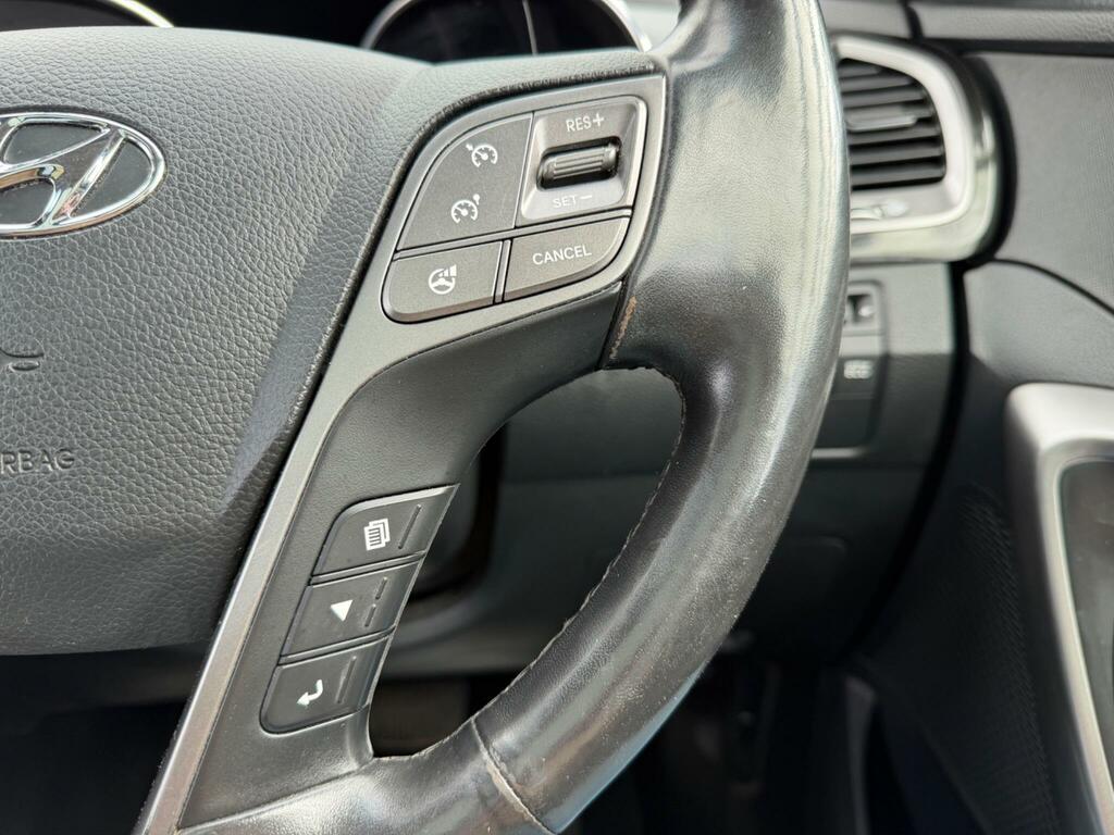 Hyundai Santa Fe 2.2 Crdi Premium Se 7 Seats Mega Spec White #40