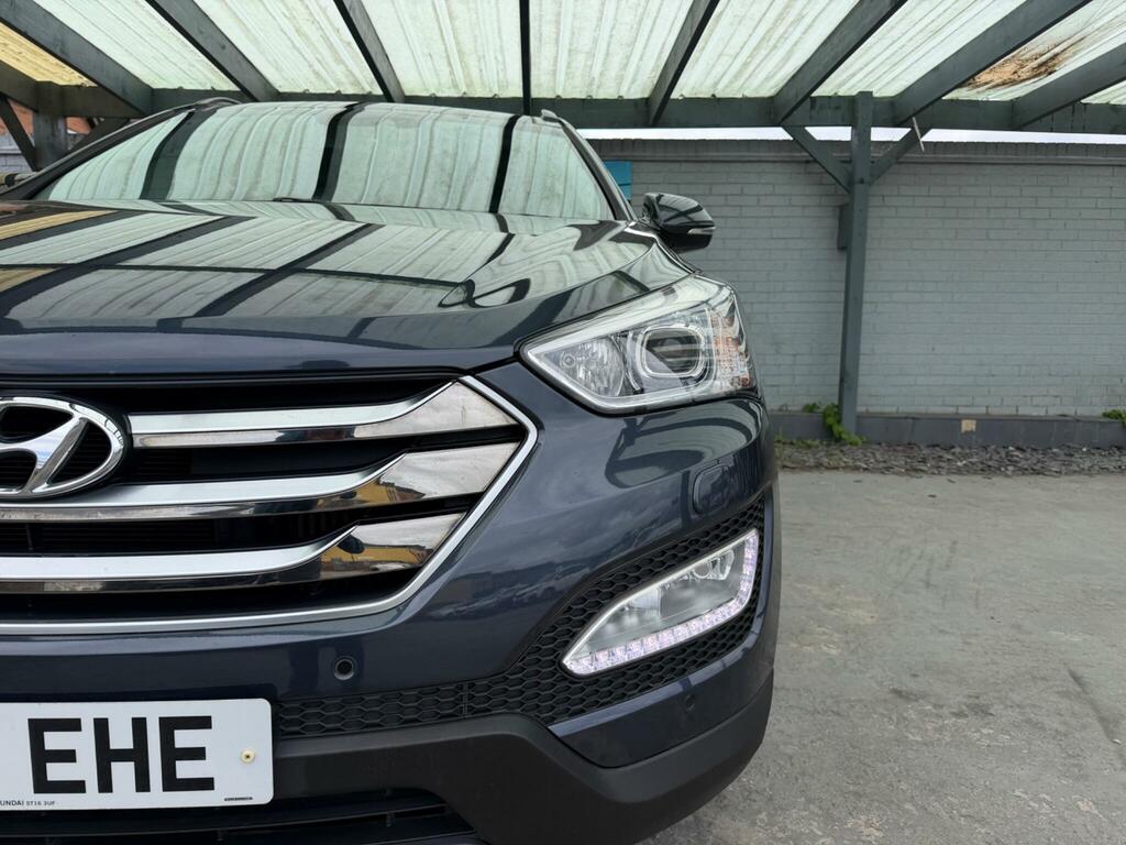 Hyundai Santa Fe 2.2 Crdi Premium Se 7 Seats Mega Spec White #12