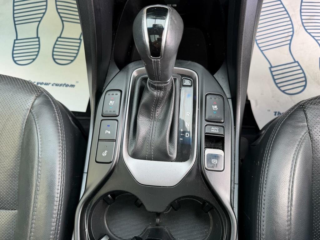 Hyundai Santa Fe 2.2 Crdi Premium Se 7 Seats Mega Spec White #59