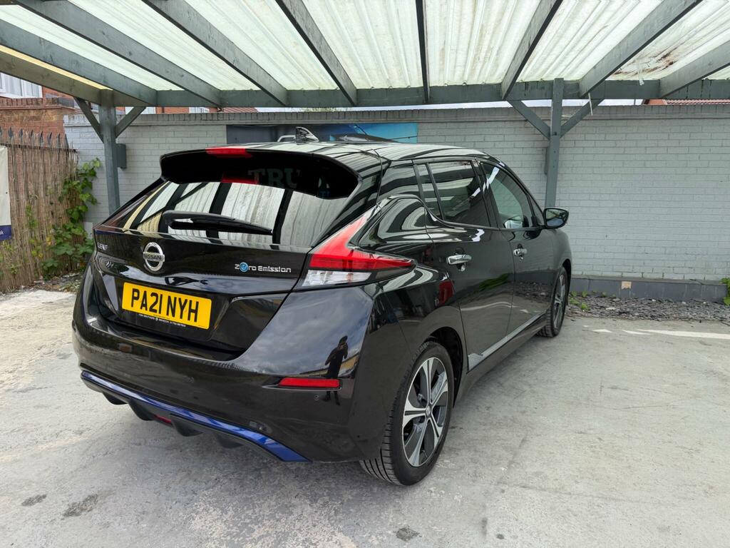 Nissan Leaf Tekna Black #3