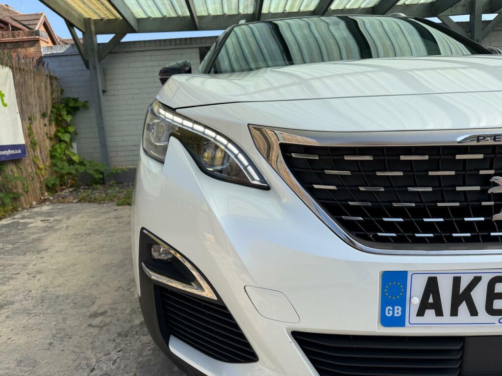 Peugeot 5008 Gt Line White #6