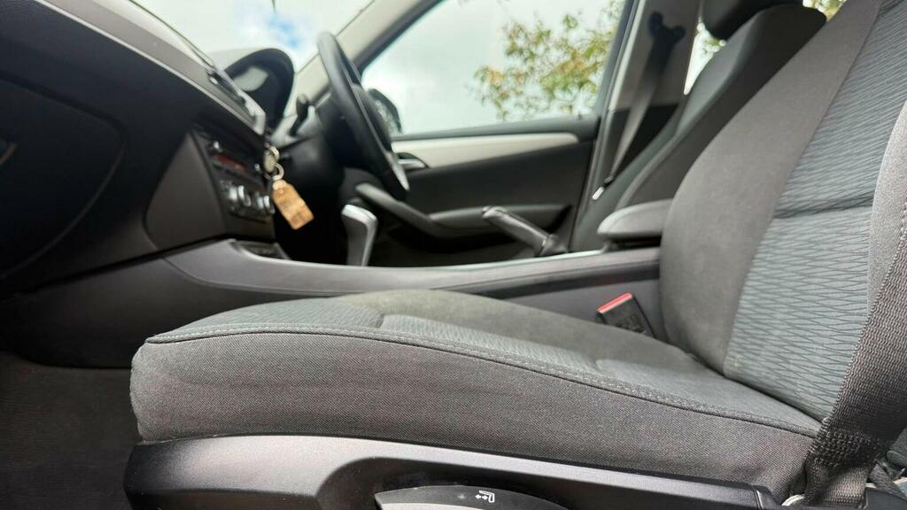 BMW X1 Sdrive 18D Xline Black #40