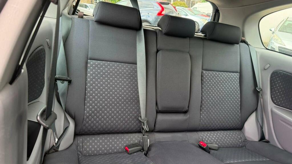 Nissan Almera 1.5 Pulse Blue #41