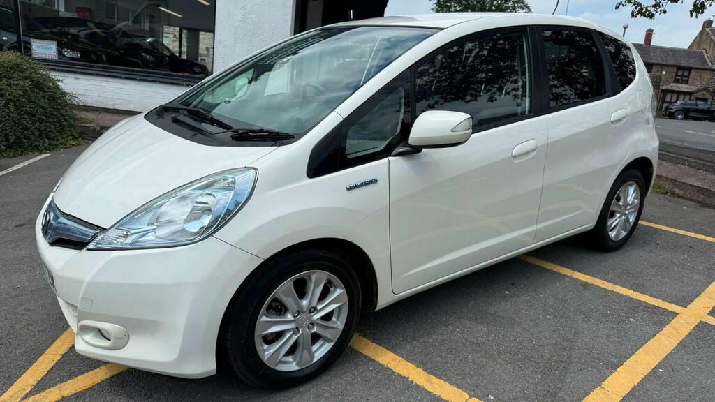 Honda Jazz 1.3H Ima Hs Cvt Euro 5 White #6