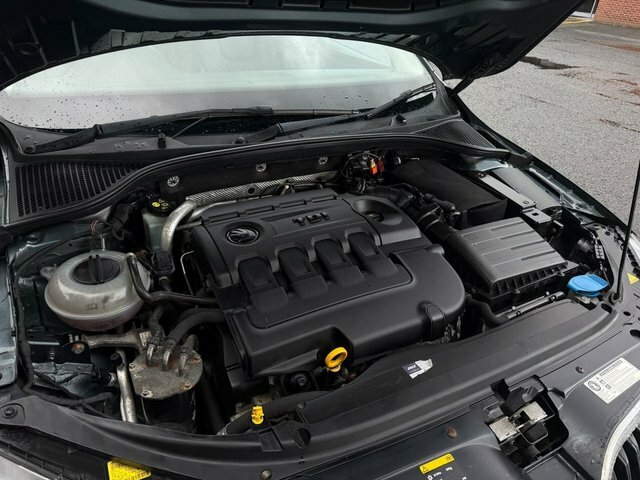 Skoda Octavia Elegance Black #30