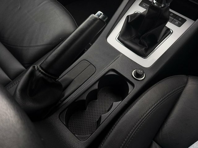 Skoda Octavia Elegance Black #32