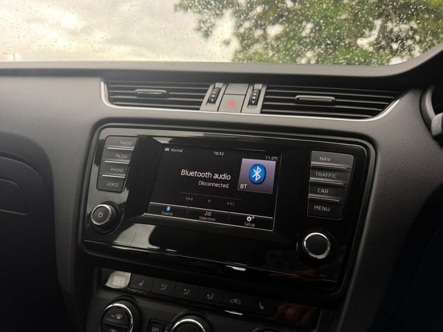 Skoda Octavia Elegance Black #36