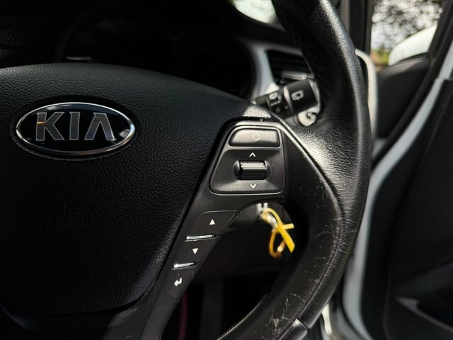 Kia Ceed 1.6 Crdi 2 Ecodynamics Hatchback Blue #28