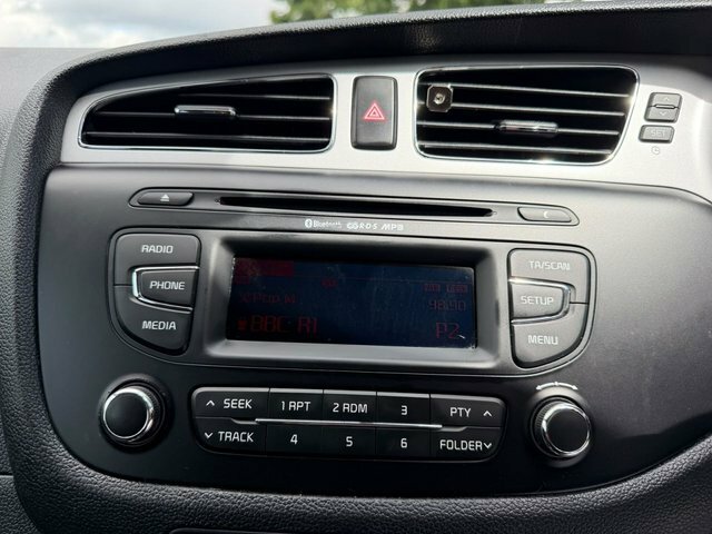 Kia Ceed 1.6 Crdi 2 Ecodynamics Hatchback Blue #25
