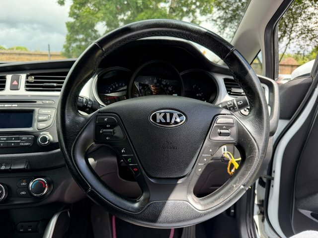Kia Ceed 1.6 Crdi 2 Ecodynamics Hatchback Blue #29