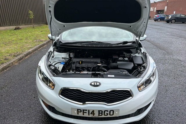 Kia Ceed 1.6 Crdi 2 Ecodynamics Hatchback Blue #16