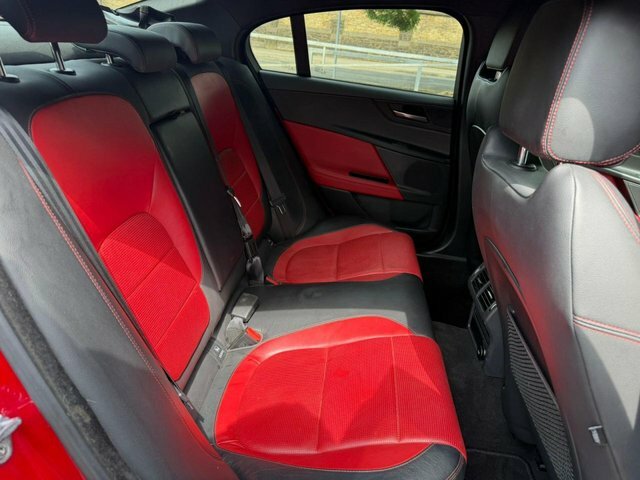 Jaguar XE R-sport Awd Blue #19