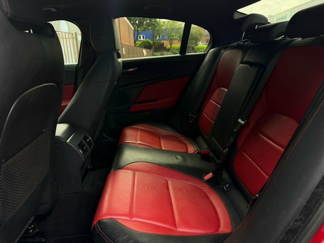 Jaguar XE R-sport Awd Blue #26