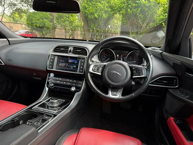 Jaguar XE R-sport Awd Blue #20