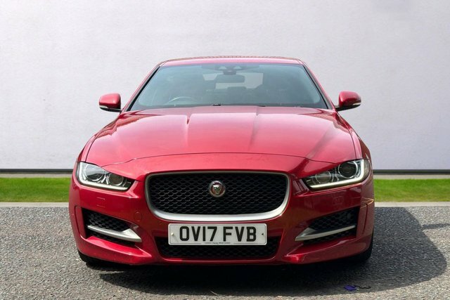 Jaguar XE R-sport Saloon Red #2