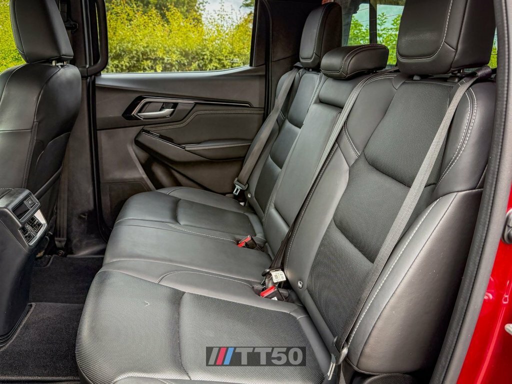 Isuzu D-Max 1.9 Td Dl20 4Wd Euro 6 Ss 32,982 Car  #27