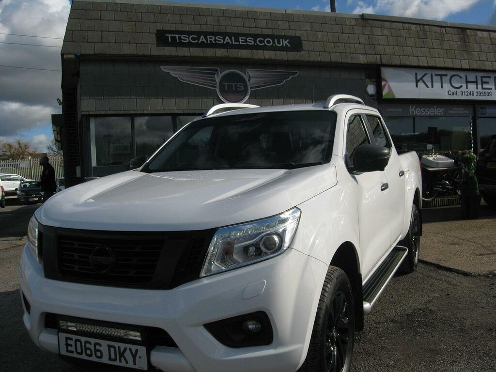 Nissan Navara Pickup 2.3 Dci Tekna Pick Up 201666 White