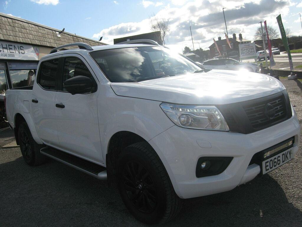 Nissan Navara Pickup 2.3 Dci Tekna Pick Up 201666 White #2