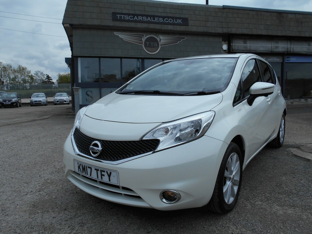 Nissan Note Hatchback 1.2 Dig-s Tekna 201717 White
