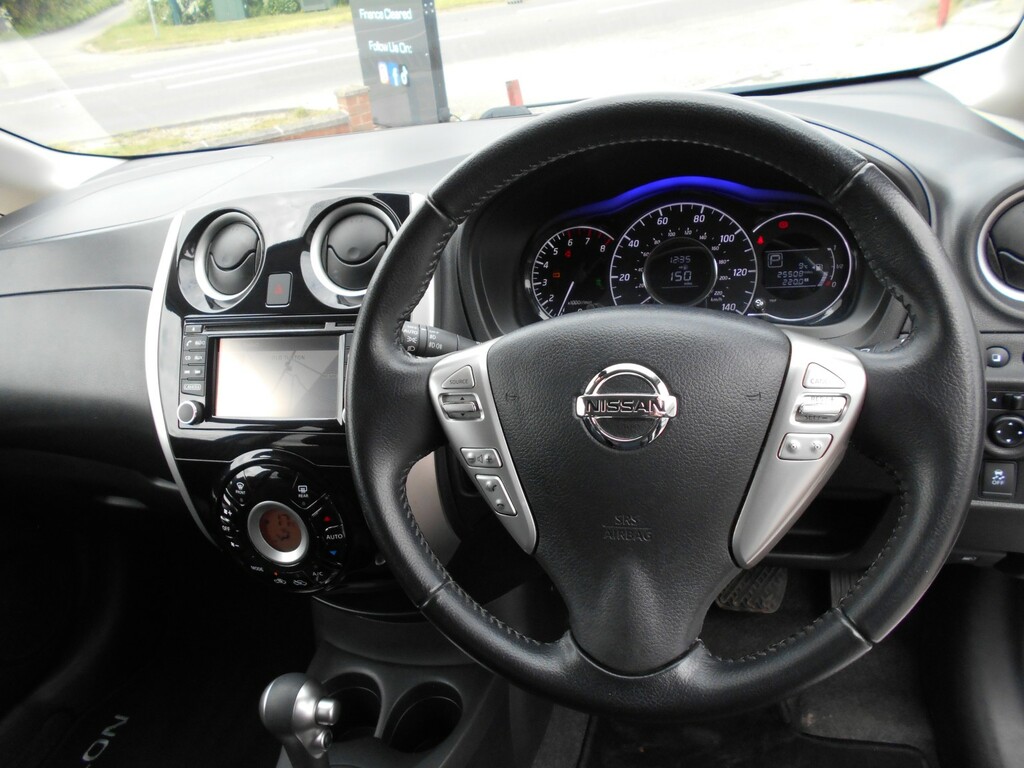 Nissan Note Hatchback 1.2 Dig-s Tekna 201717 White #5