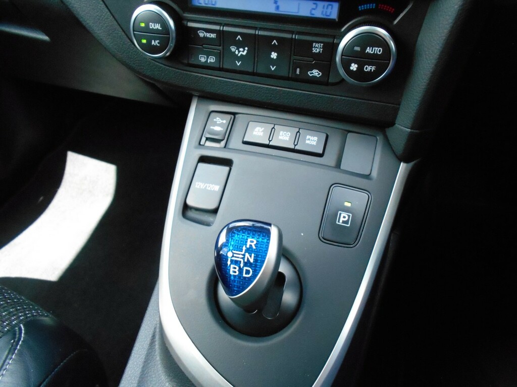 Toyota Auris Excel Black #11