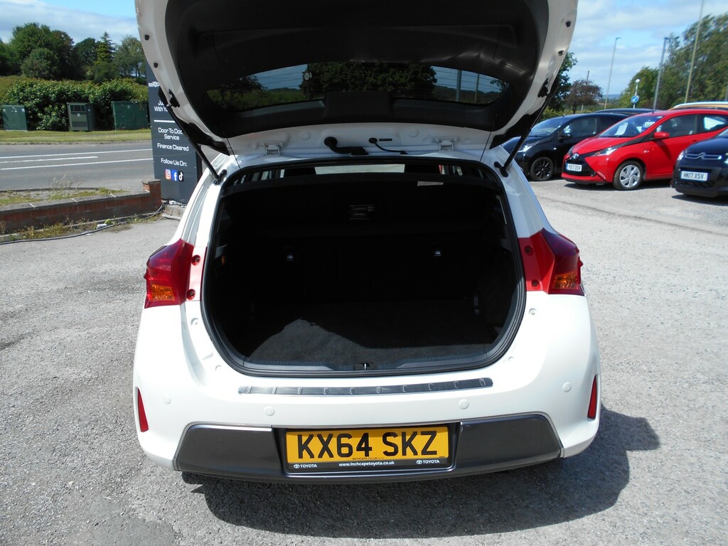 Toyota Auris Excel Black #37