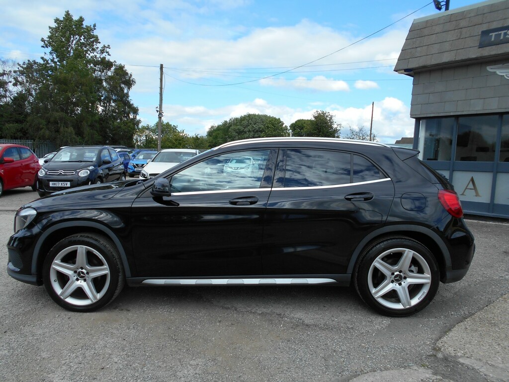 Mercedes-Benz GLA Class Suv 2.1 Gla200d Amg Line 201616 Black #3