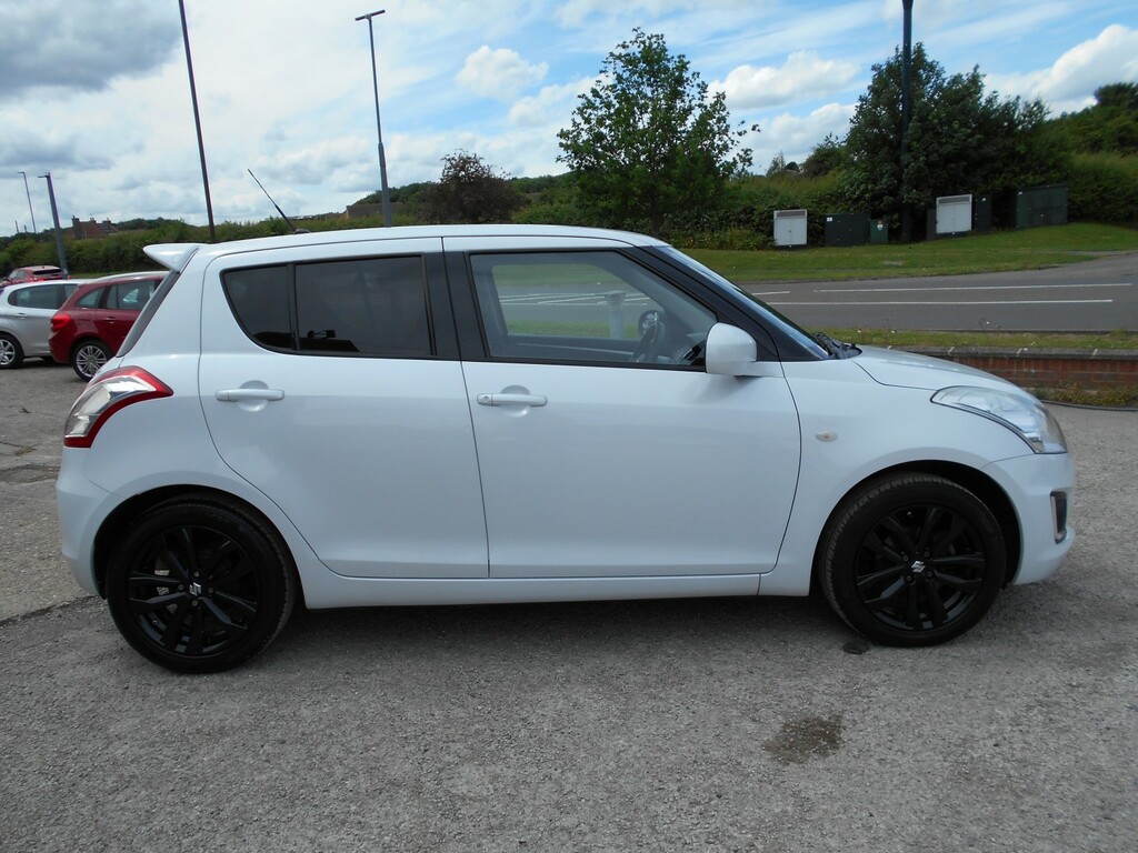 Suzuki Swift Hatchback 1.2 Sz-l 201717 DS17EKT White #4