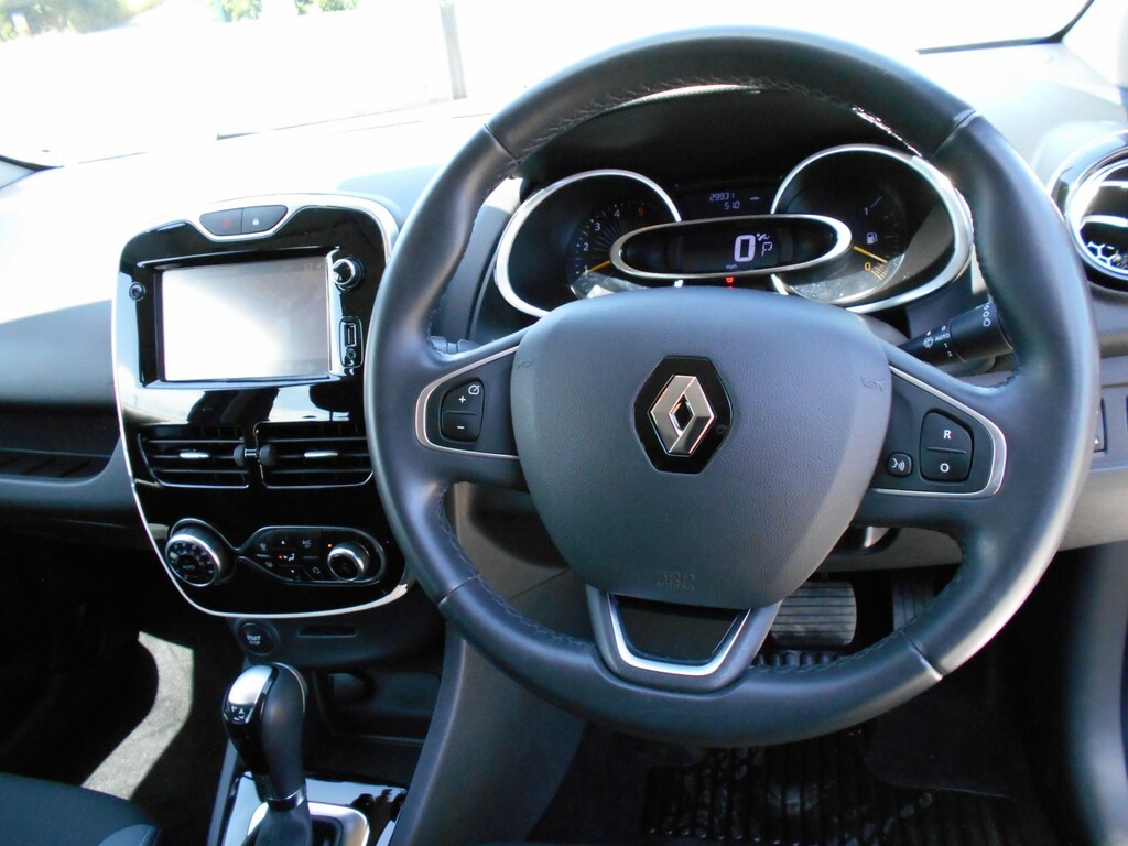 Renault Clio Hatchback 1.5 Dynamique S Nav Dci 90 201616 SD16NDC Black #5