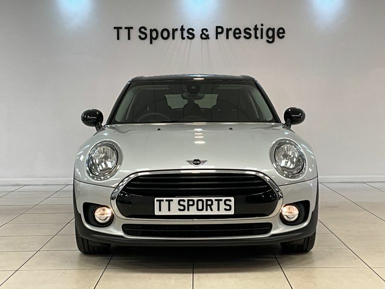 Mini Clubman 1.5 Cooper Classic 6Dr, 17 Vent Spoke Alloys, Com White #2