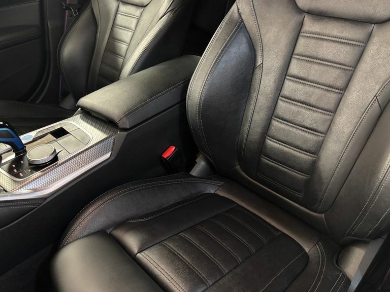 BMW i4 Edrive40 M Sport Blue #24