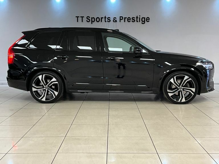 Volvo XC90 Ultra Black #8