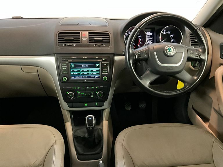 Skoda Yeti 2.0 Tdi Cr Elegance 4X4 5Dr, 17 Alloys, Leather, Gold #5