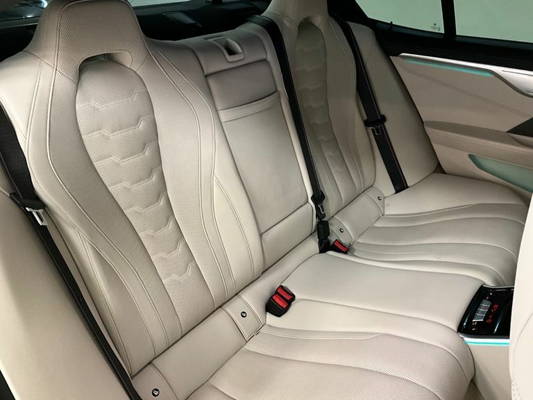 BMW 8 Series 840I M Sport Black #21