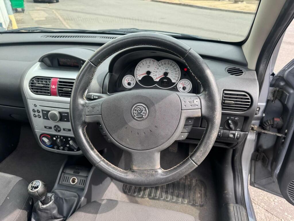 Vauxhall Corsa 1.4 Active 16V 90 Bhp Black #22