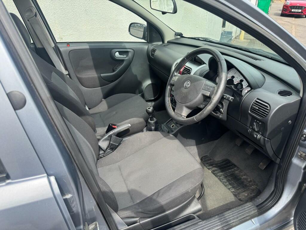 Vauxhall Corsa 1.4 Active 16V 90 Bhp Black #13