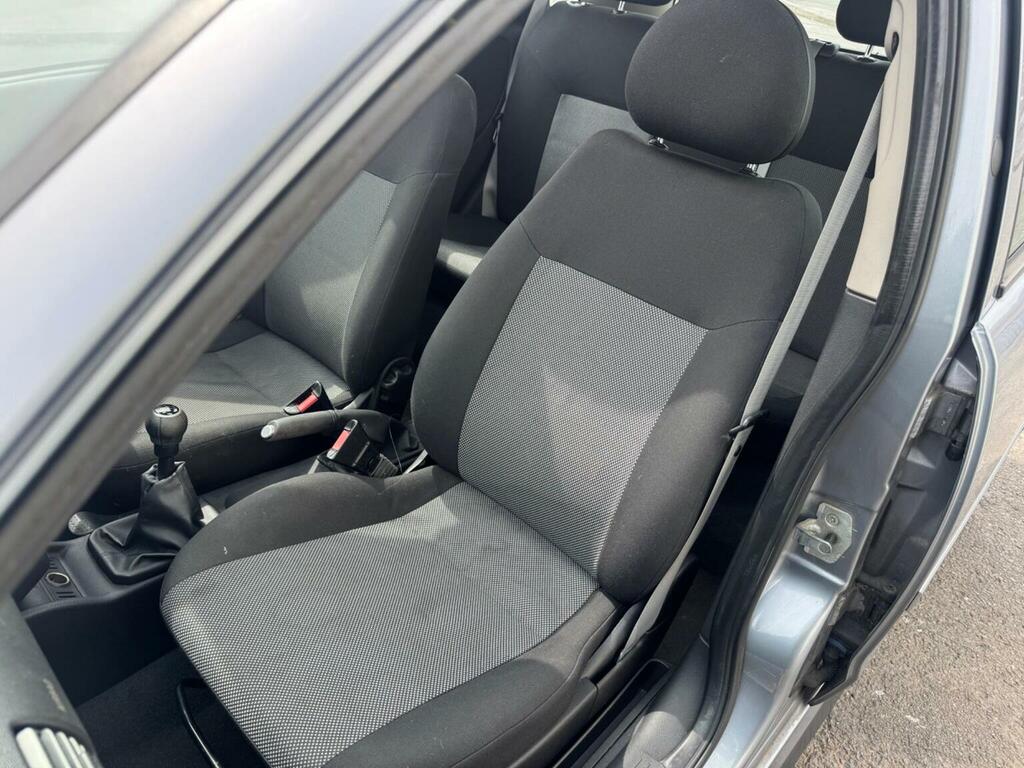 Vauxhall Corsa 1.4 Active 16V 90 Bhp Black #24