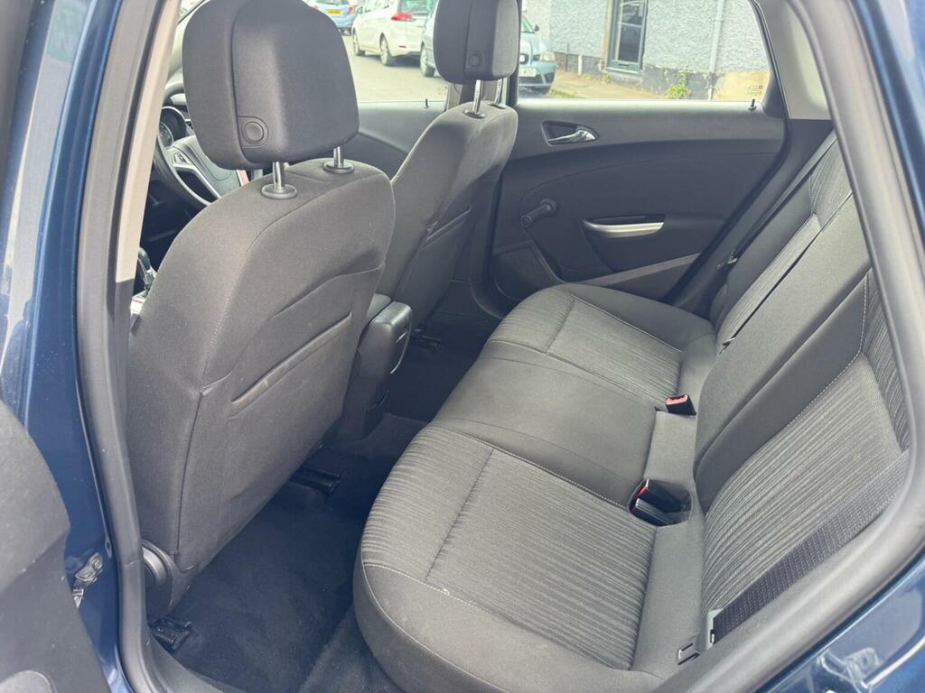Vauxhall Astra Se 5-Door White #13