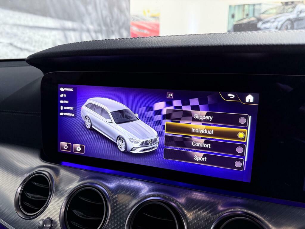 Mercedes-Benz E Class 2.0 E 220 White #38