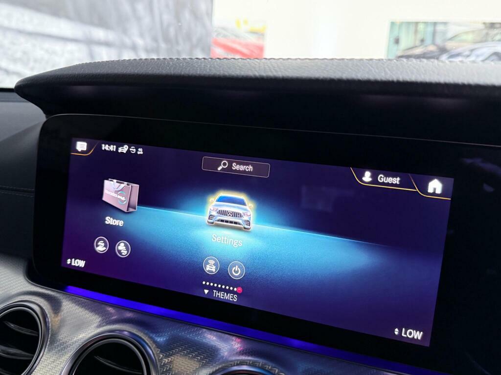 Mercedes-Benz E Class 2.0 E 220 White #32