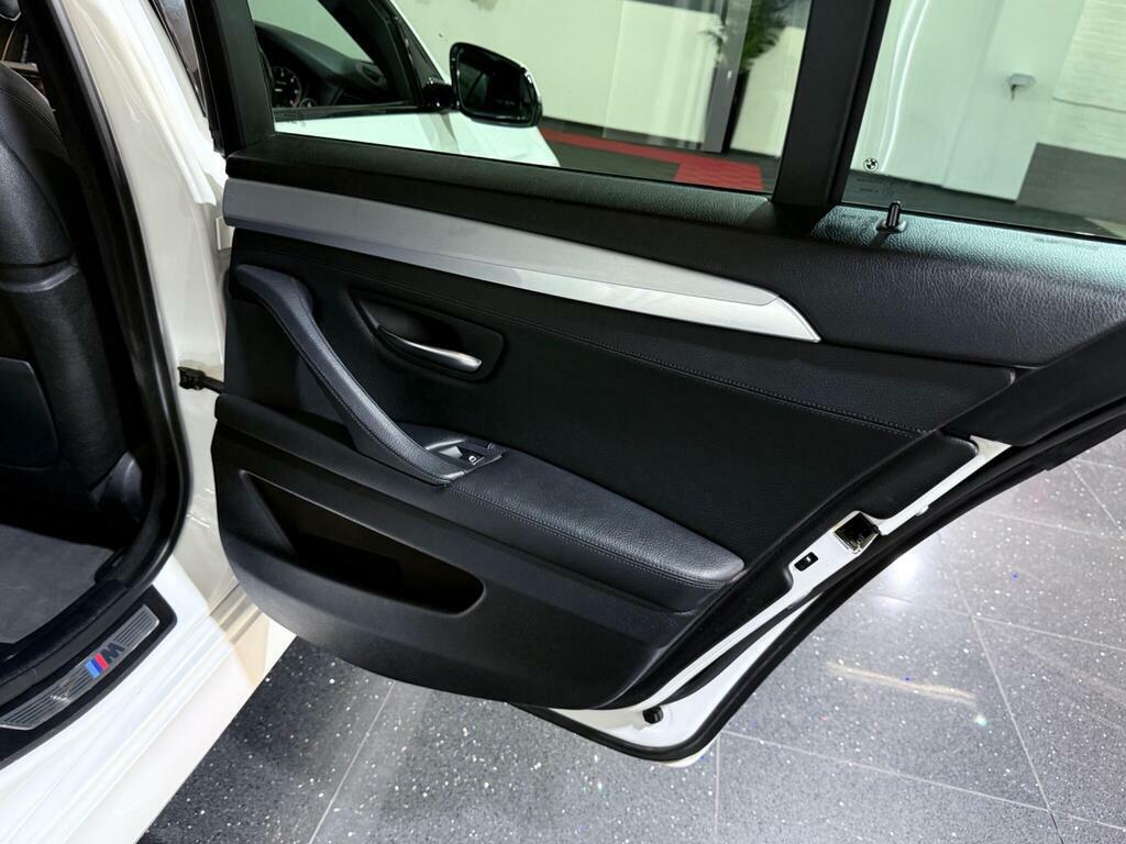 BMW 5 Series  Black #59