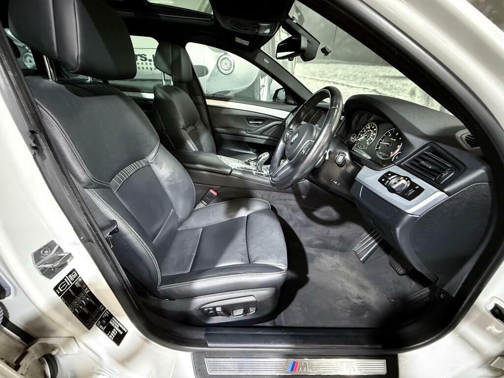 BMW 5 Series  Black #9