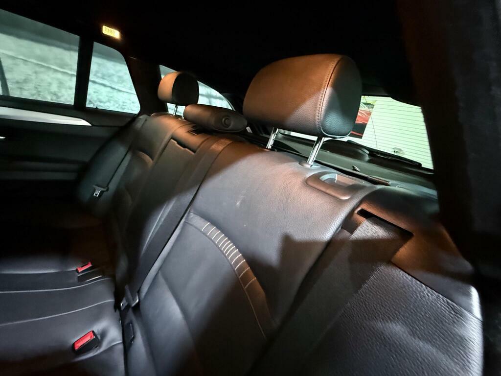 BMW 5 Series  Black #19