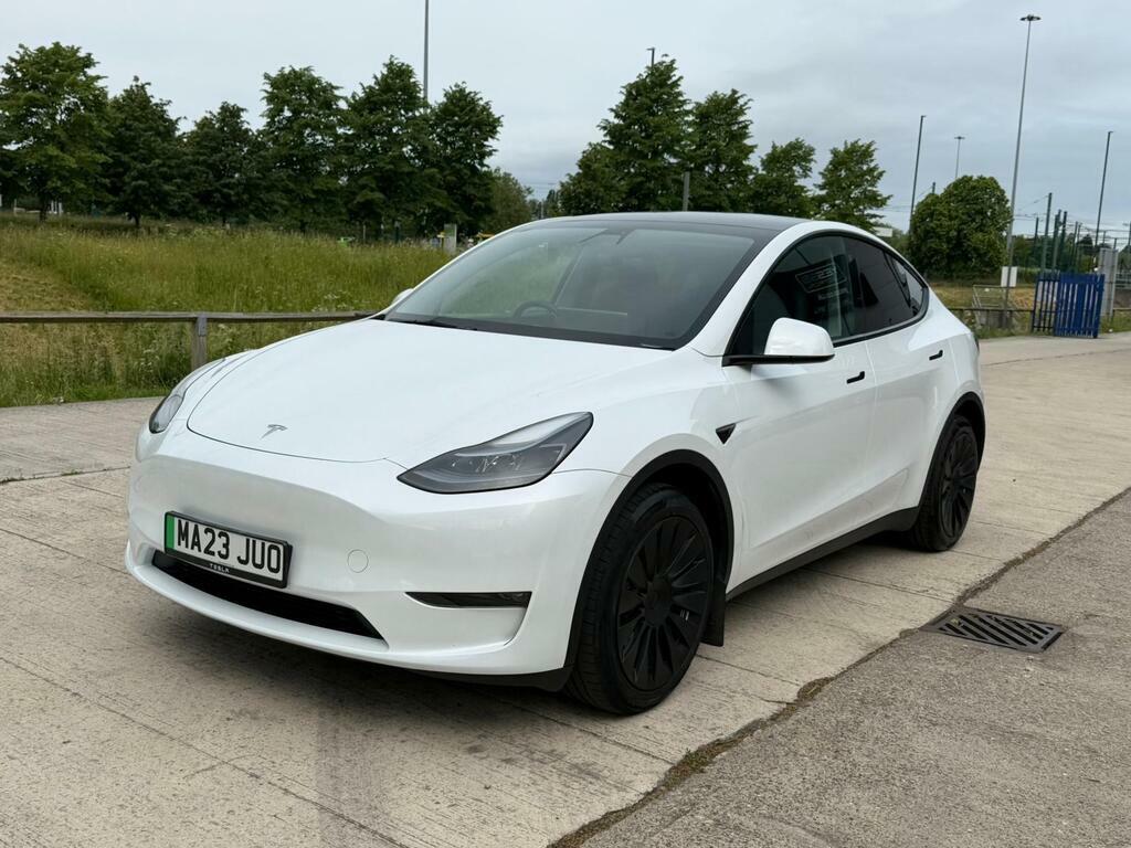 Tesla Model Y Dual Motor Long Range 4Wde MA23JUO White #5
